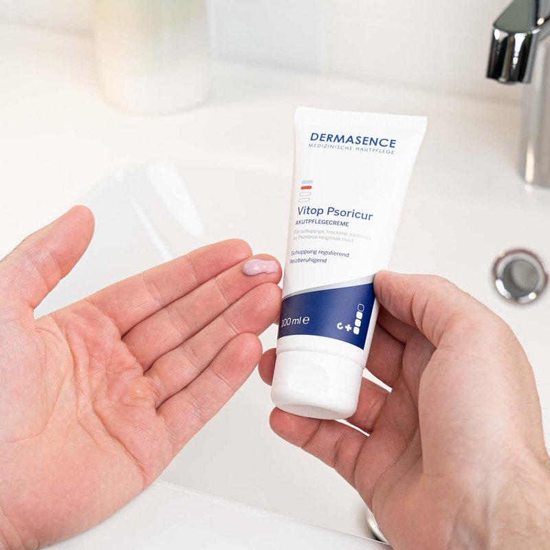 DERMASENCE Vitop Psoricur Acute care cream – textuur op de huid